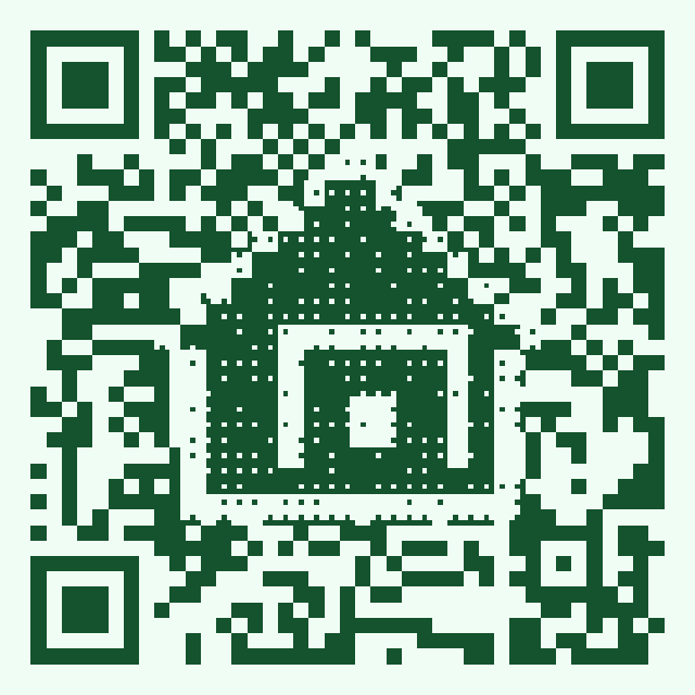 绿色像素画二维码,中央是房子图案——房地产页真实可扫样例